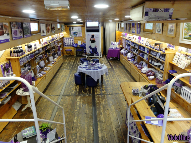 La boutique de la maison de la violette